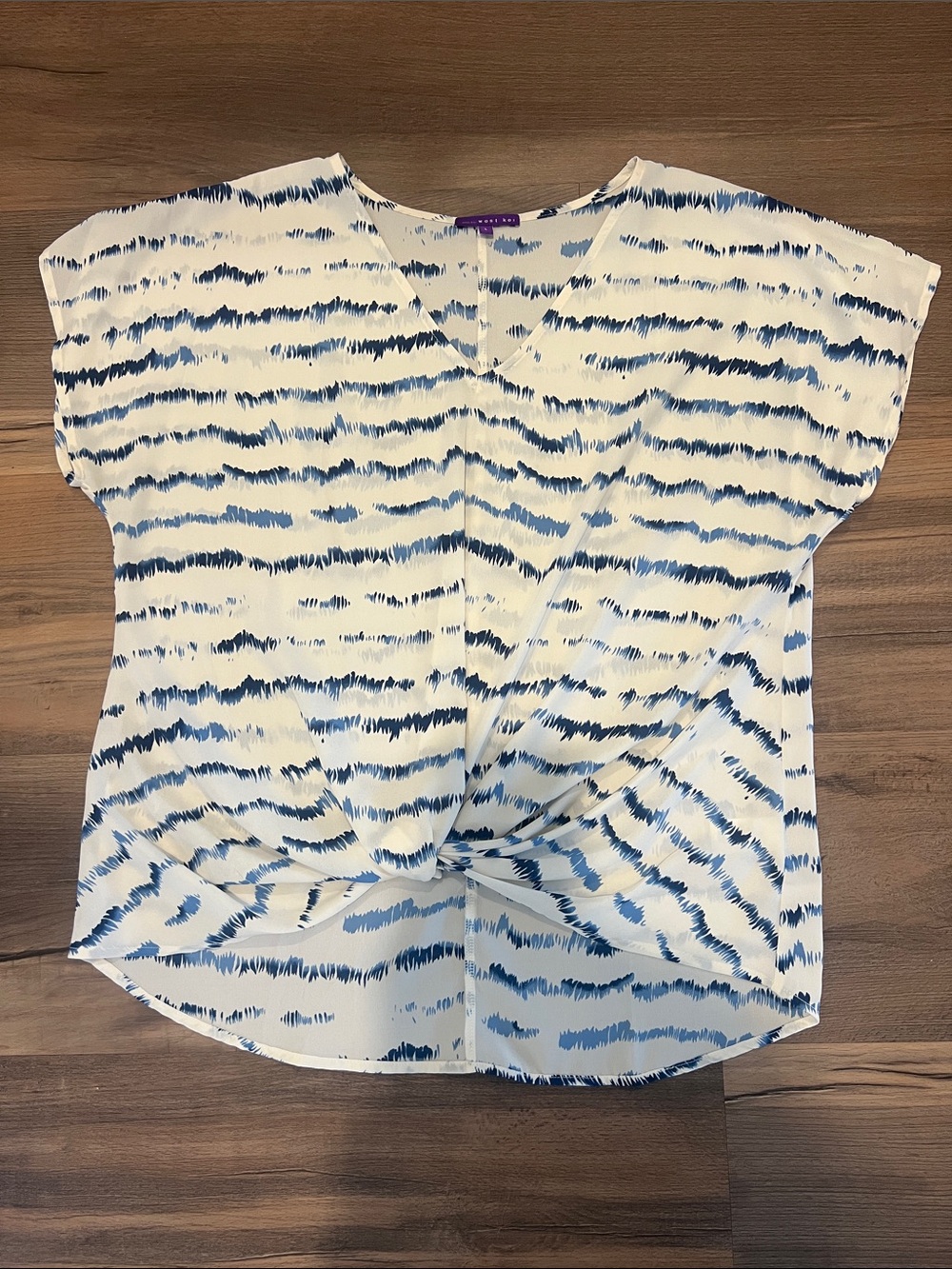 West Kei Blue & White V-Neck Short Sleeve Tunic